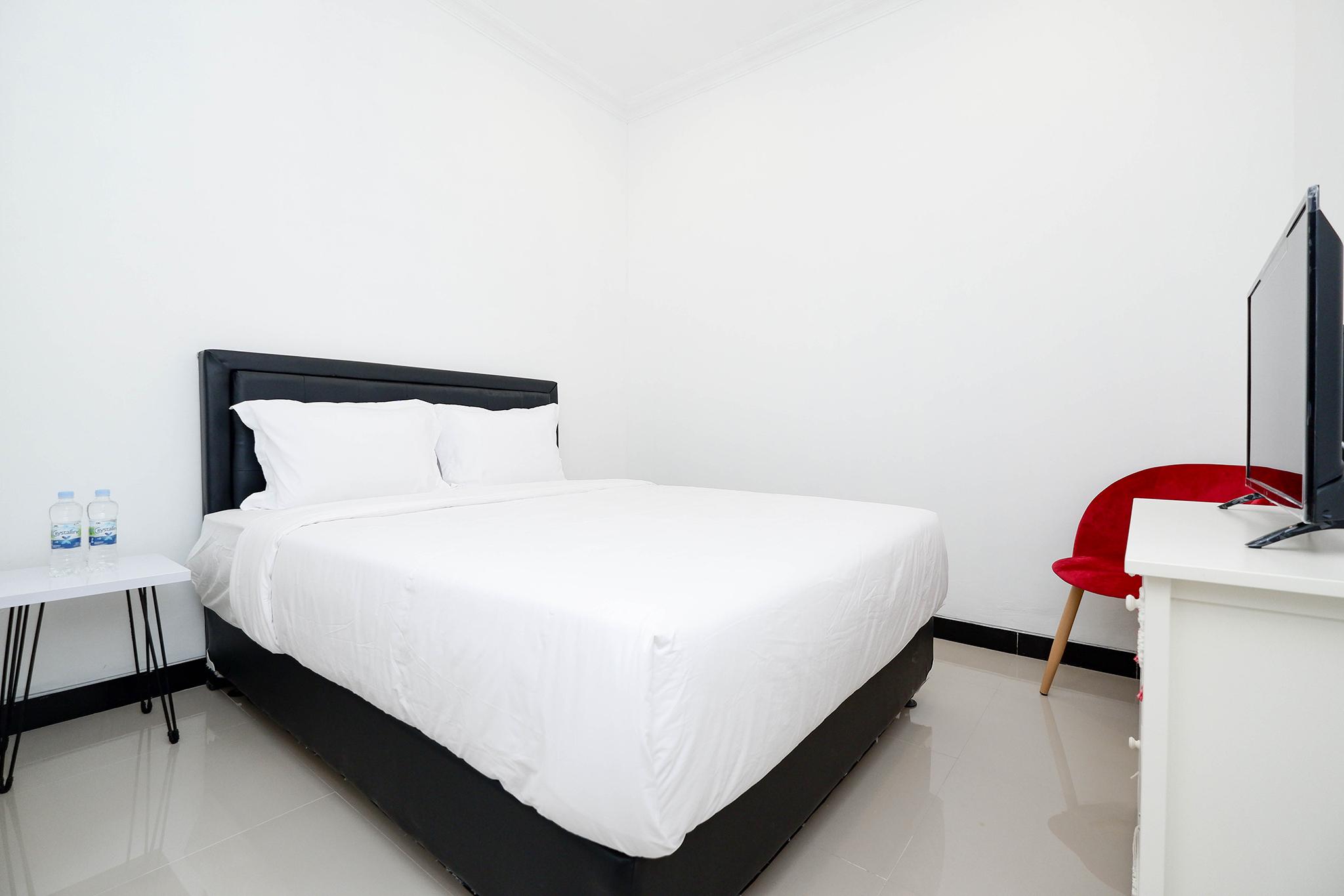 Oyo 1611 Four D'Home Surakarta  Екстер'єр фото