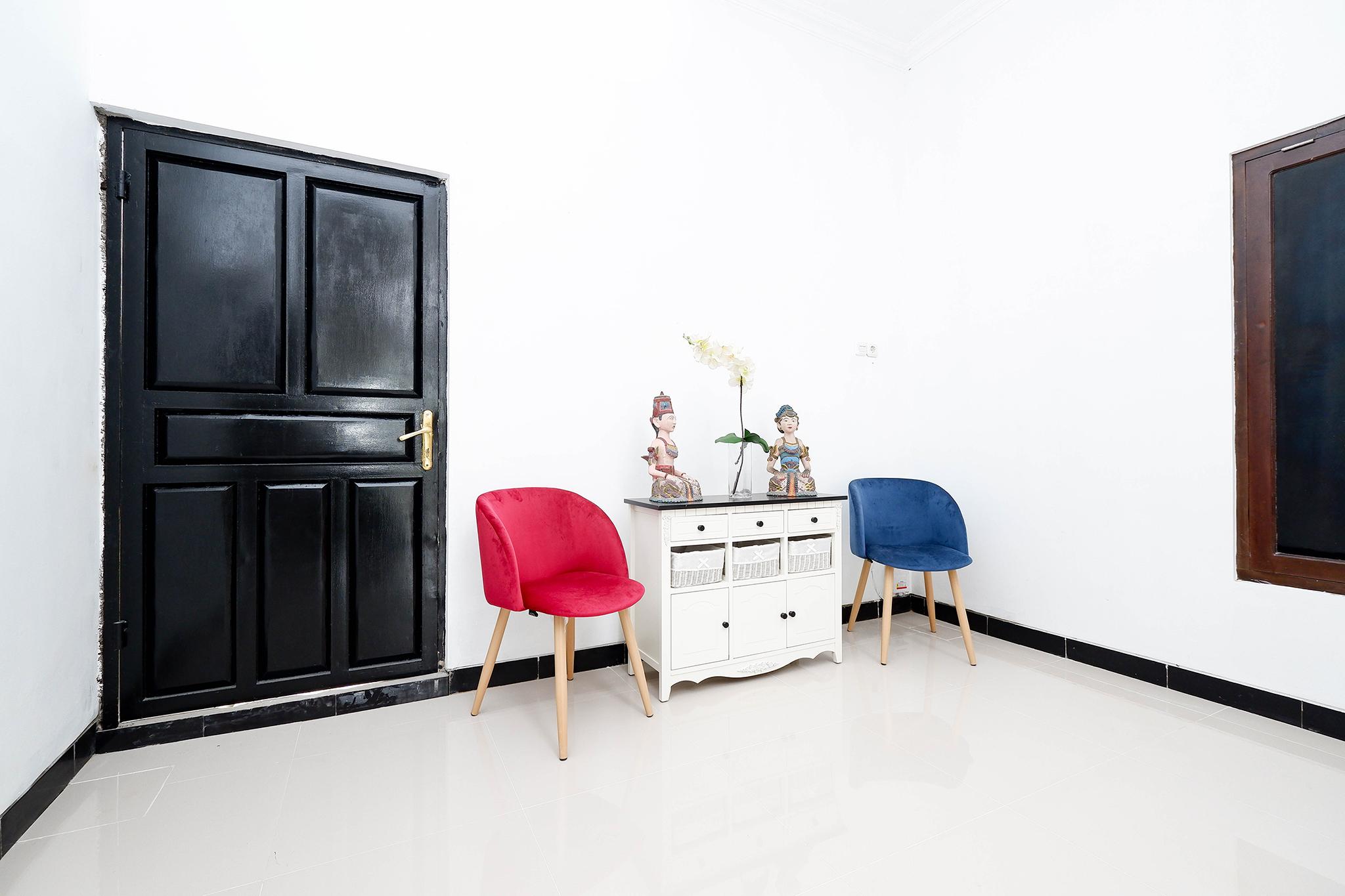 Oyo 1611 Four D'Home Surakarta  Екстер'єр фото